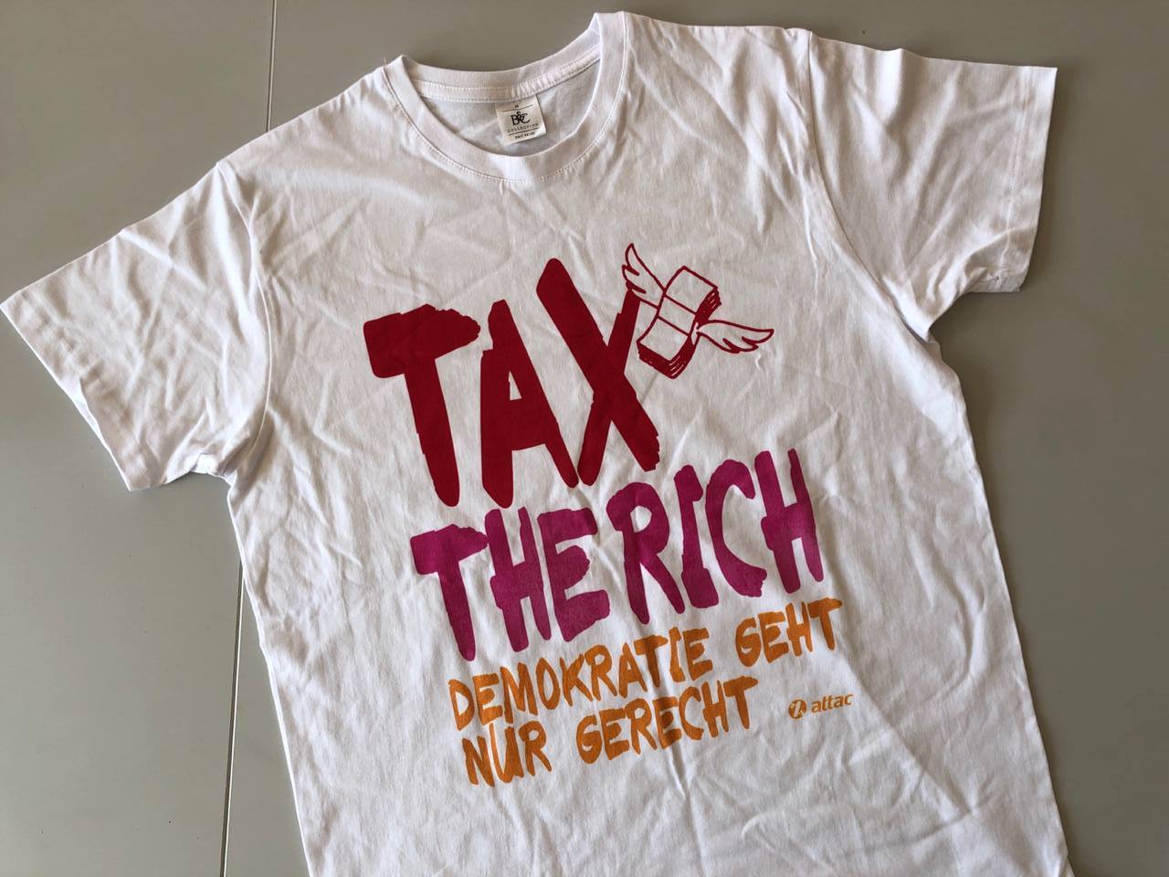 Tax the Rich - T-Shirt (Link zu Größen, Farben etc.)