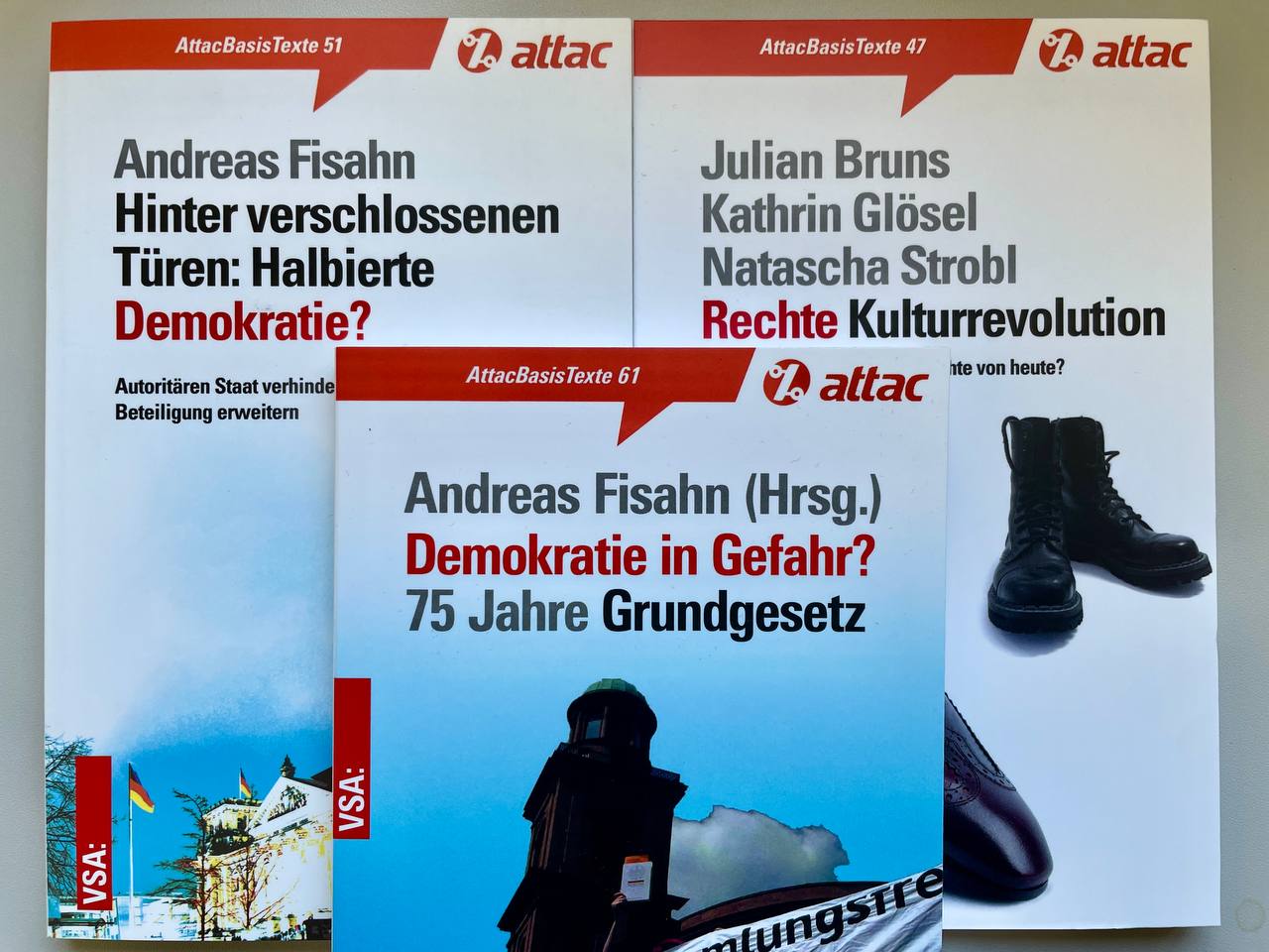 Demokratie-Basistexte, 3 für 11 €